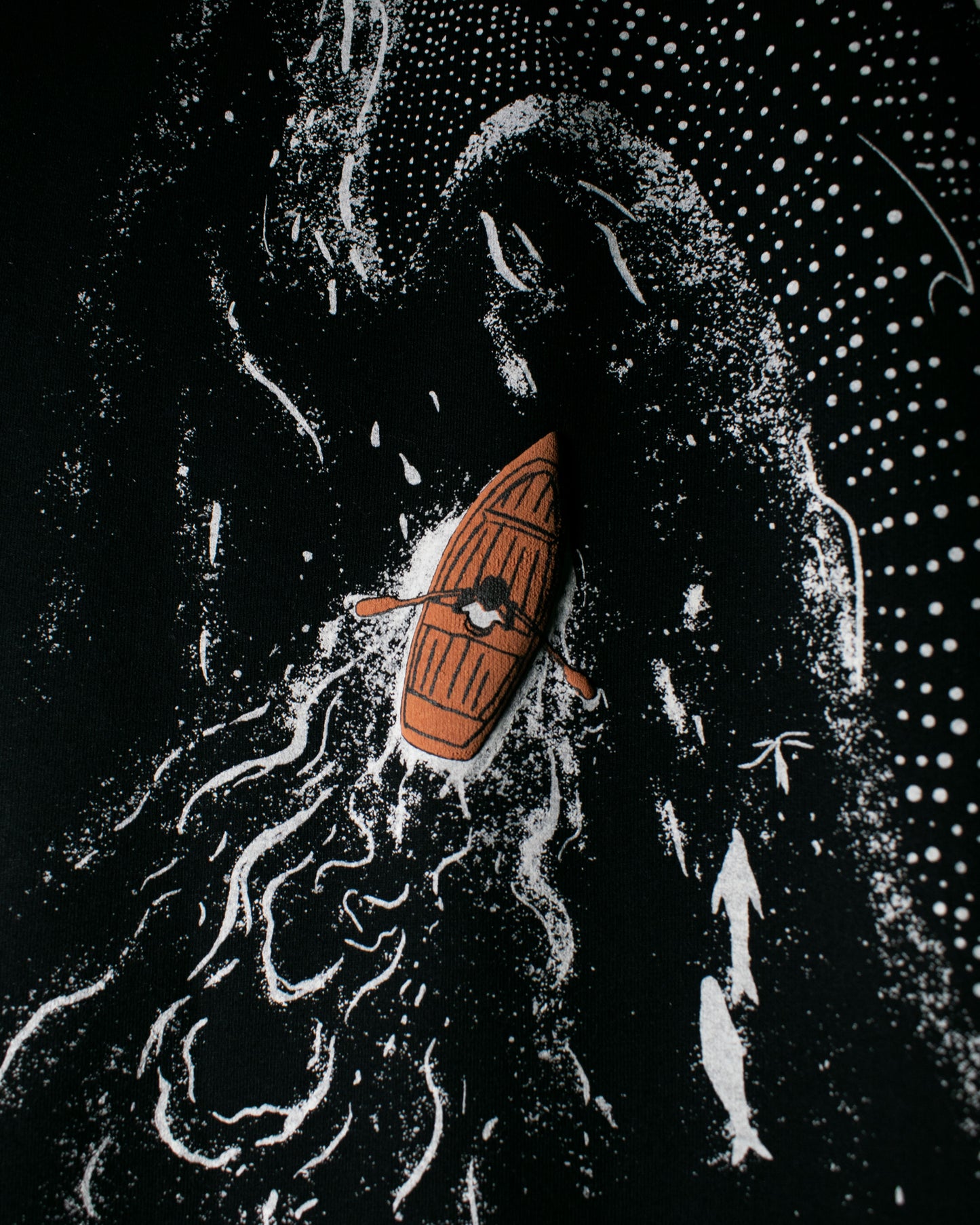 A GLOWING OCEAN T-SHIRT [GLOW IN DARK]